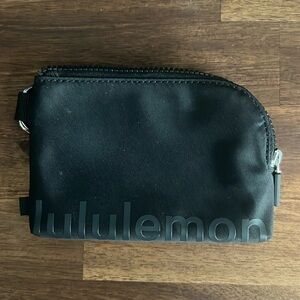 Lululemon Clippable Pouch